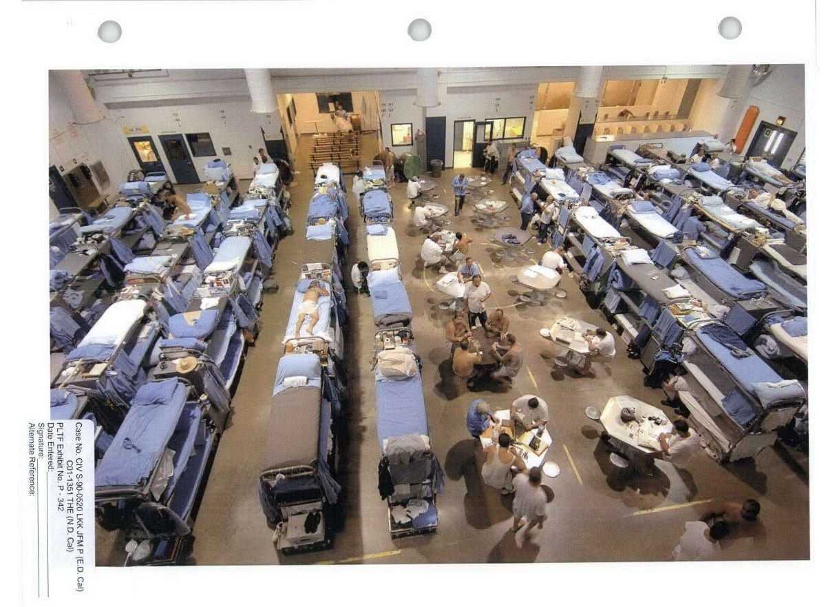 An image depicting a dormitory style housing unit. Many of Alabama's prisons are structured this way.